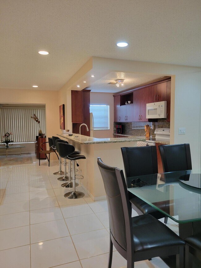 Building Photo - 14629 Canalview Dr