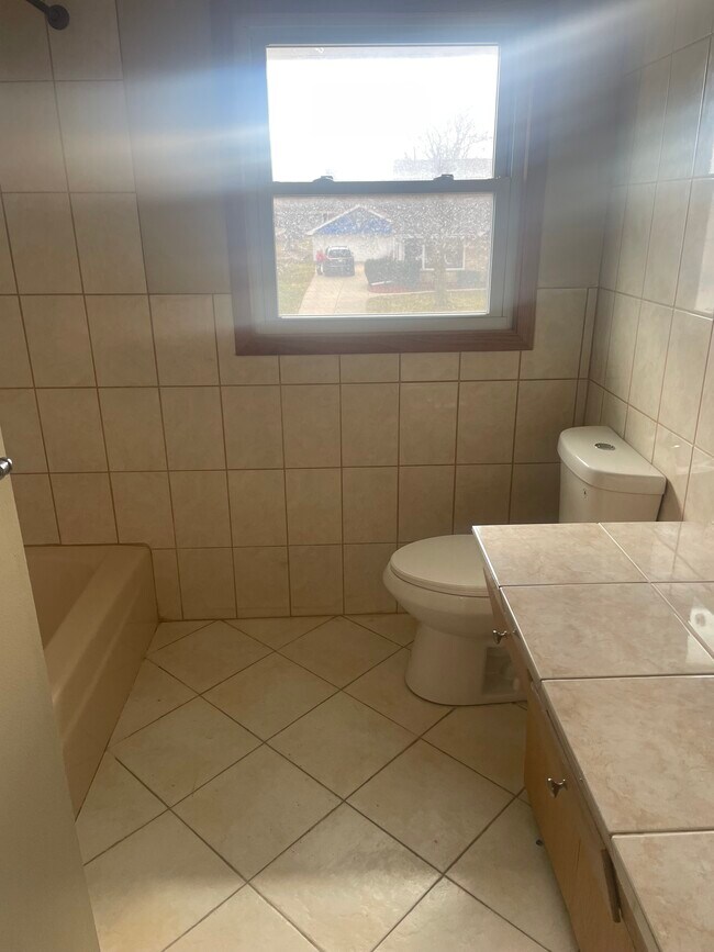 Building Photo - 3764 S Massachusetts Ave