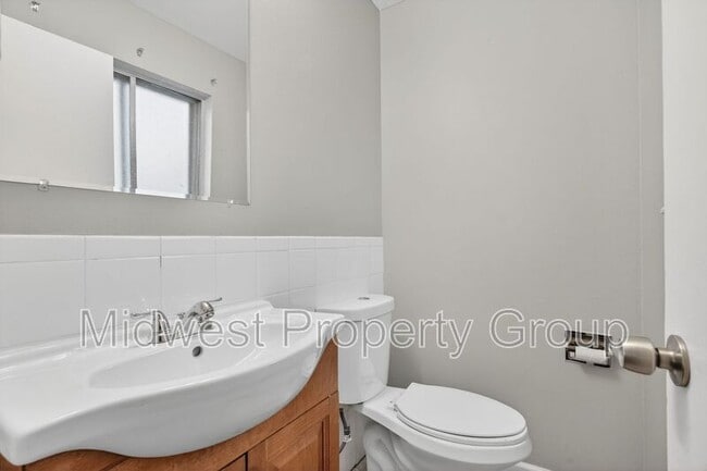 Building Photo - 1455 Redman Blvd