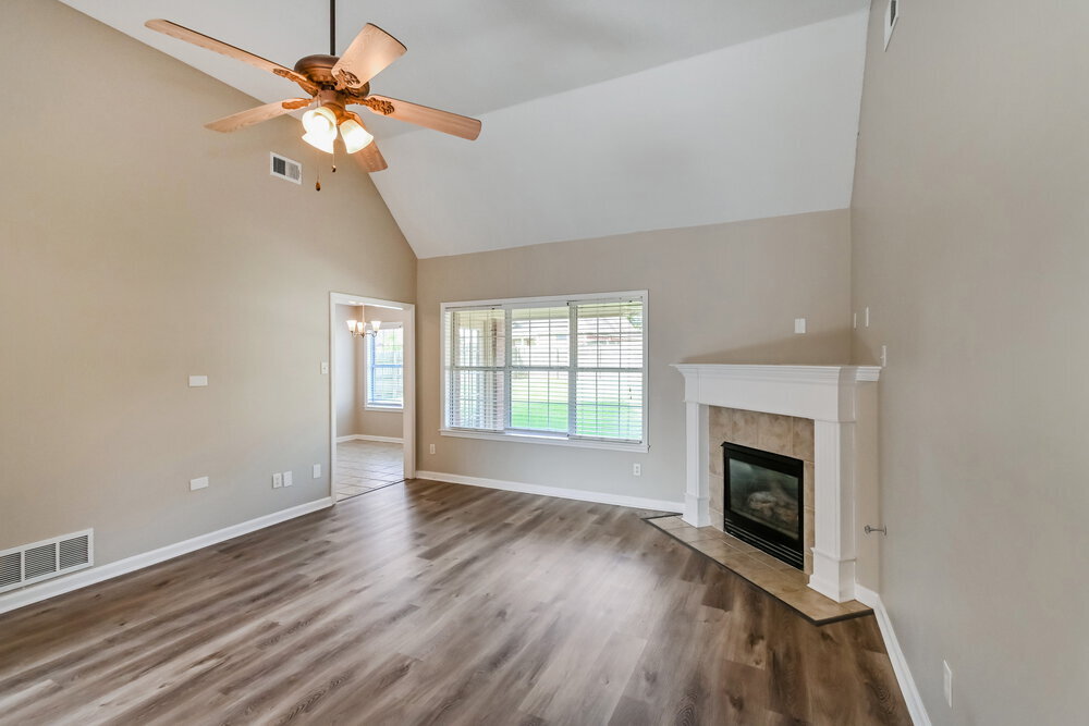 Building Photo - 3123 Quartz Dr