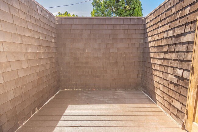 Building Photo - Iconic A-Frame Encinitas 4 Bed + Studio Sp...