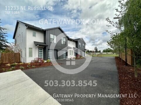 Building Photo - 11233 NE Russell St