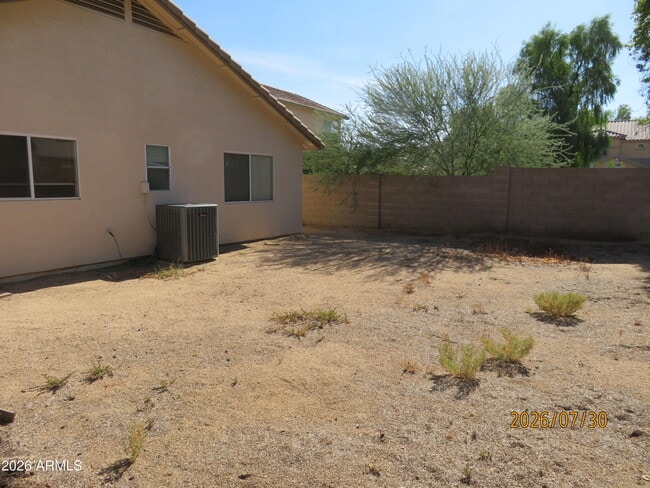 Building Photo - 15446 W Gelding Dr