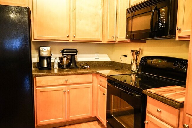 Primary Photo - 1241 Strassner Dr