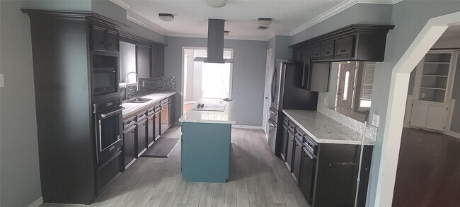 Building Photo - 12007 Carriage Ridge Ct