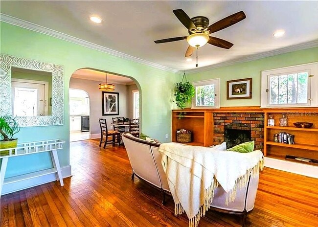 Building Photo - 2540 Dartmouth Ave N