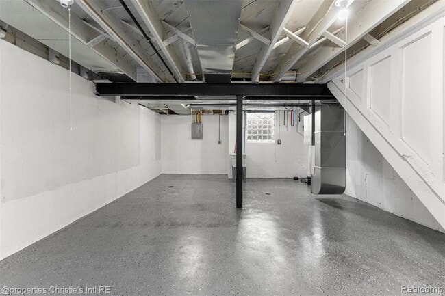 Building Photo - 10842 Nottingham Rd