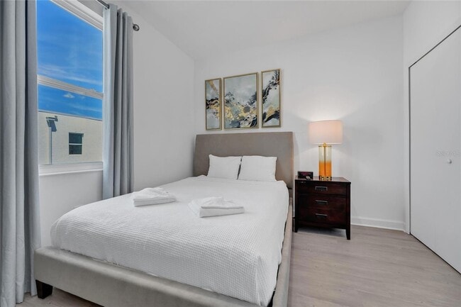 Building Photo - 395 Famagusta Dr