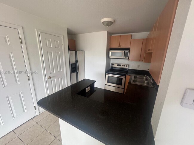 Building Photo - 1780 Palm Cove Blvd