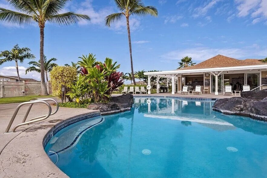 Building Photo - 75-6060 Kuakini Hwy