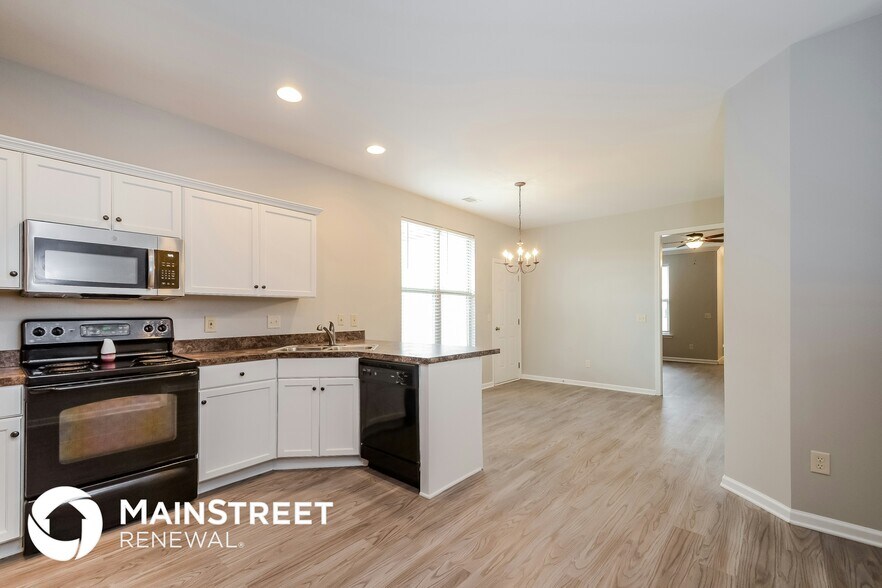 Building Photo - 1203 Washington Dr