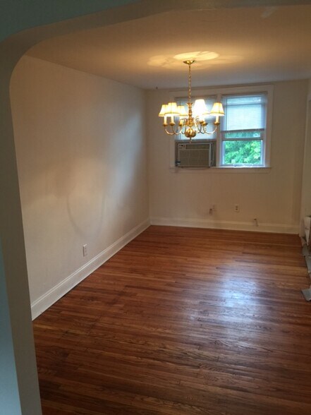 Building Photo - 5224 Fairhaven Rd