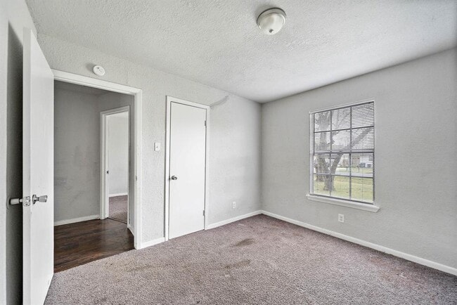 Building Photo - 3316 Texas Ave