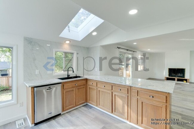 Building Photo - 12225 105th Ave NE