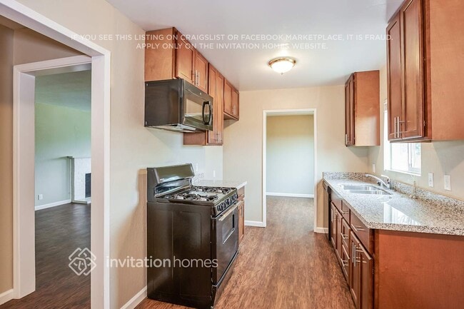 Building Photo - 500 Baywood Dr