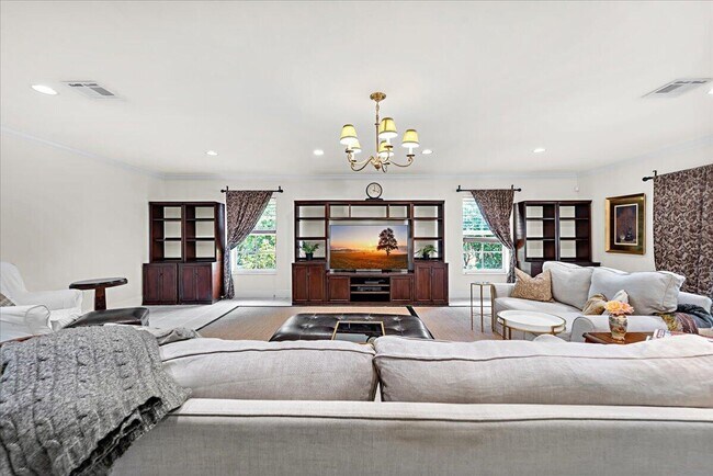 Building Photo - 2908 Banyan Blvd Cir NW