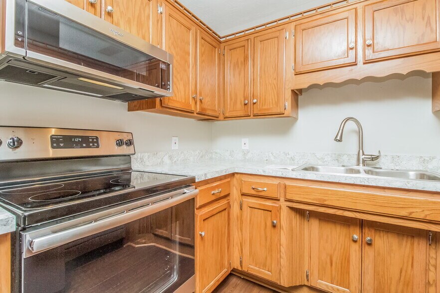 Building Photo - 603 Freedom Ct