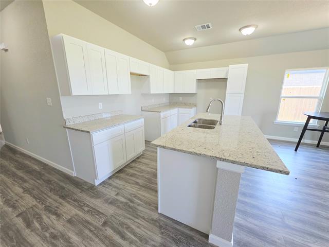 Building Photo - 1024 Springview Ln