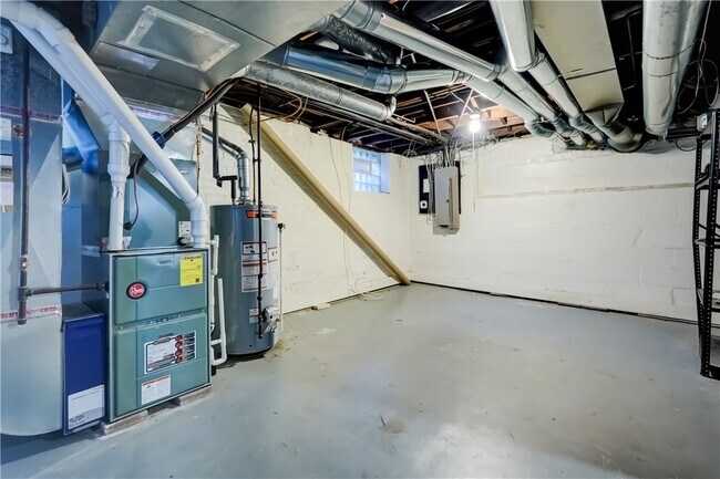 Building Photo - 106 Ellingwood Dr