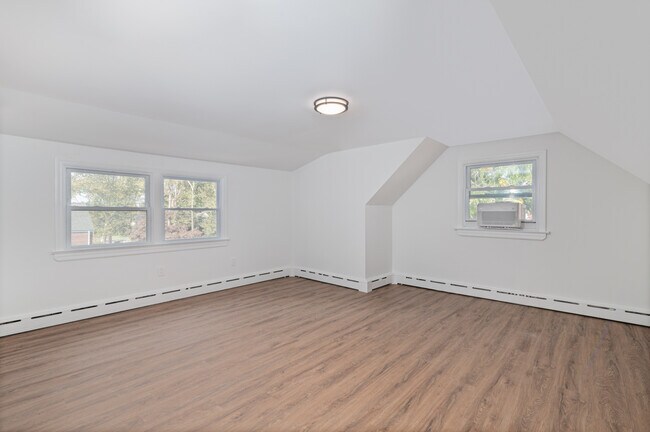 Building Photo - 433 Marvin Ave