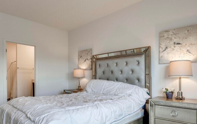 Building Photo - 4BR/2/5 Bath Home for Rent - Overlook at Eastwood - Two Car Garage!