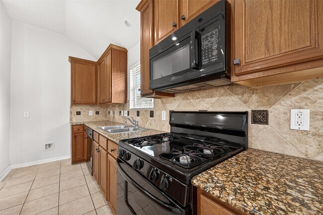 Building Photo - 6030 Wildbriar Ln