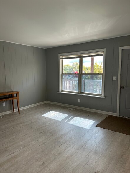 Building Photo - 3418 Fenton Rd