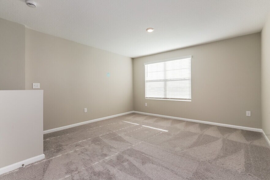 Building Photo - 936 Kelly Fern Lp