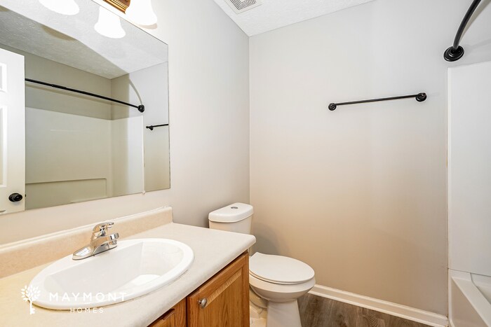 Building Photo - 3974 Eminence Ln