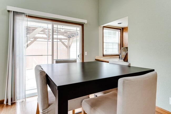 Building Photo - 2644 Willona Dr