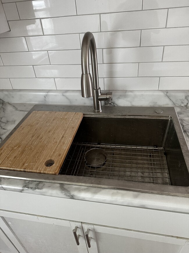 Kitchen sink - 5869 N 81st St