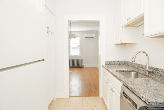 Building Photo - 530 First Street