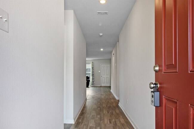 Building Photo - 15508 Taylorcrest Dr