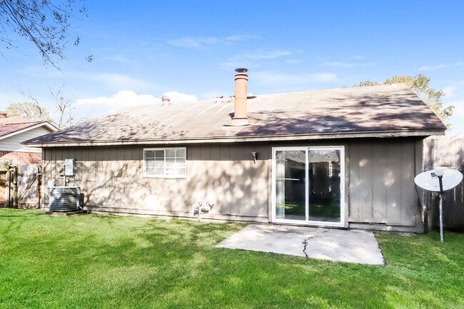 Building Photo - 5418 Quail Tree Ln