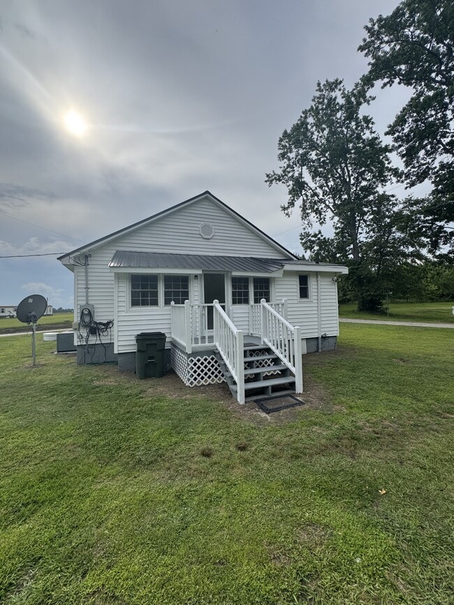 Building Photo - 1495 Eli Bowen Rd