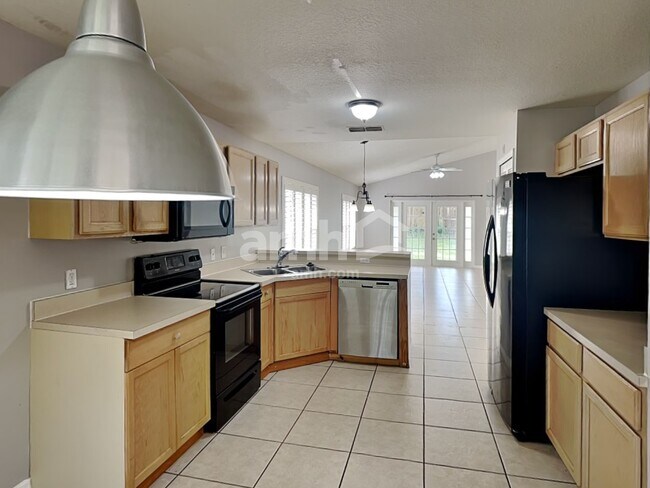 Building Photo - 139 N Cervidae Dr