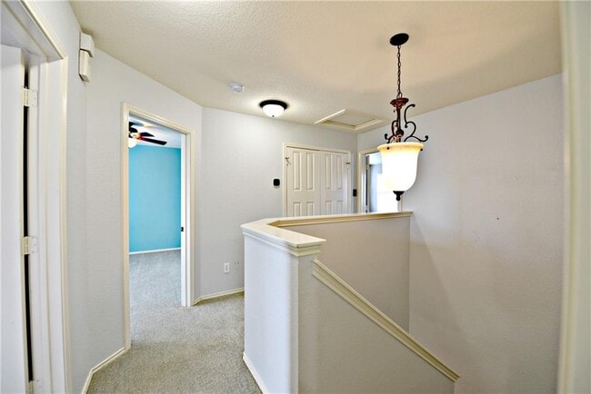 Building Photo - 1805 Copper Breaks Ln