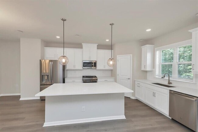 Building Photo - 136 Matson Run SW