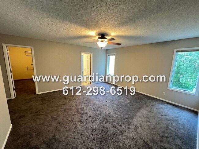 Building Photo - 7303 Hidden Valley Ln S