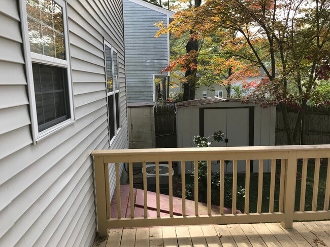 Building Photo - 16 Bowstring Way