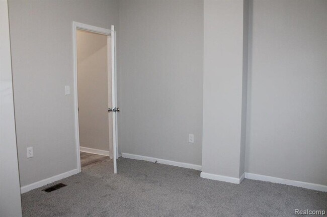 Building Photo - 26 Wabash St