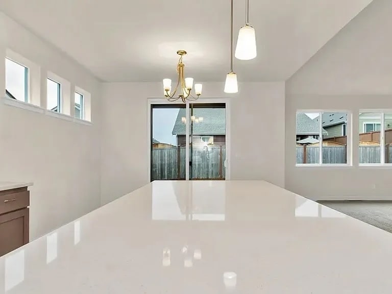 Kitchen - 711 Natalee Jo St SE