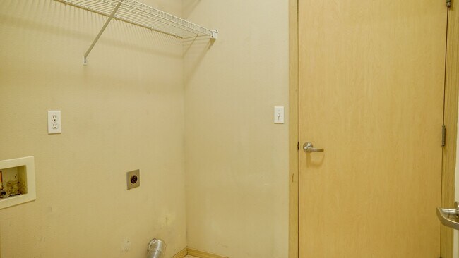 Building Photo - Crofton Hills Rambler