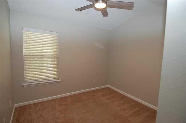 Building Photo - 6956 Rogers Point