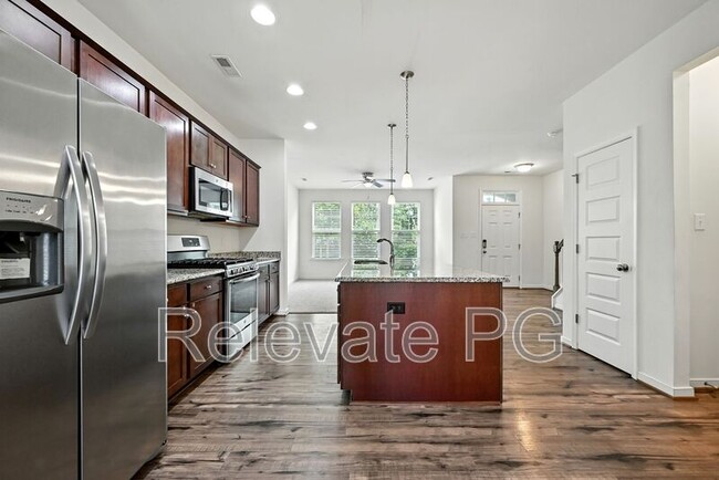 Building Photo - 4028 Rivermere Ln