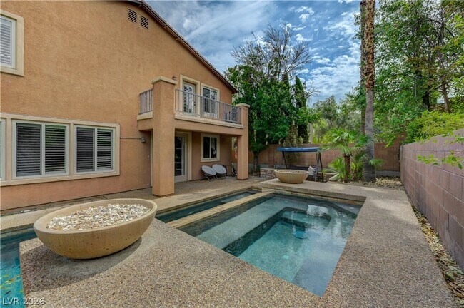 Building Photo - 1289 Vietti St