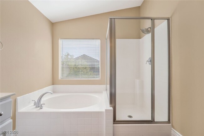 Building Photo - 131 Water Hazard Ln