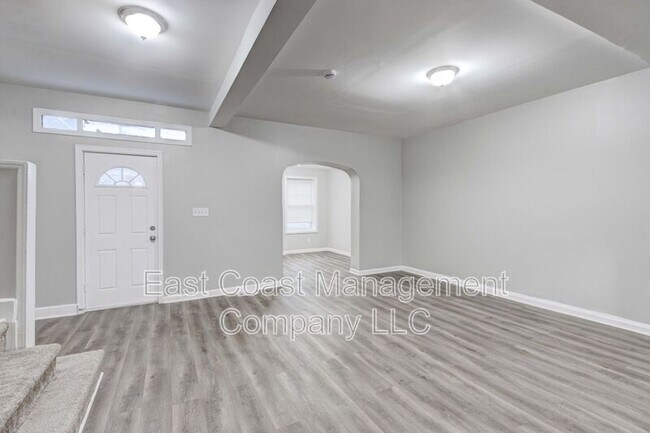 Building Photo - 2854 Oakley Ave