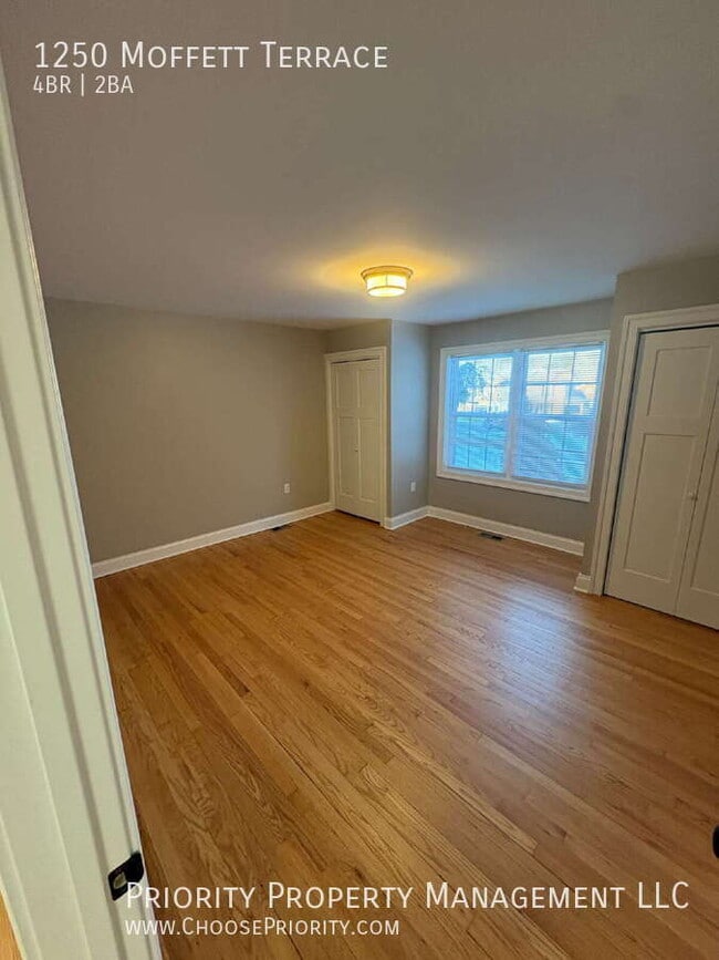 Building Photo - 1250 Moffett Terrace