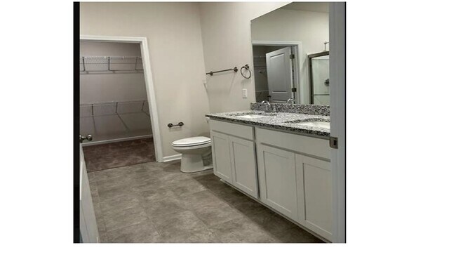 Building Photo - New 4/2.5 Townhome Near Lake Conestee and ...